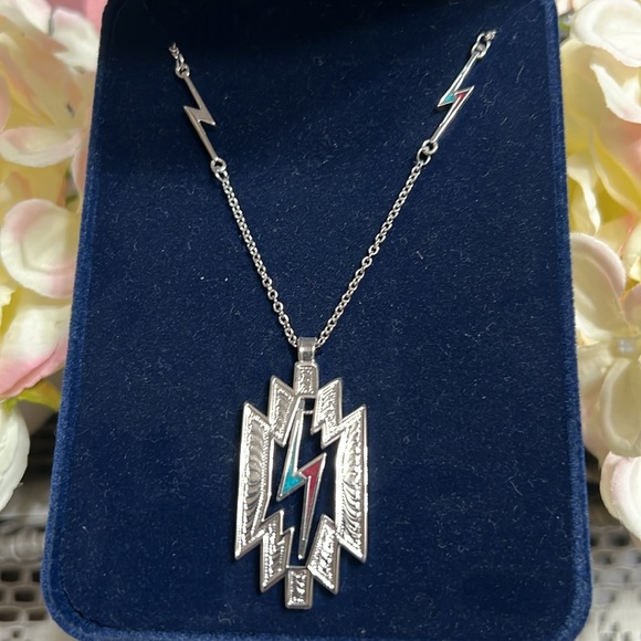 Montana Silversmiths Thunder Cloud Necklace - Picture 3 of 14